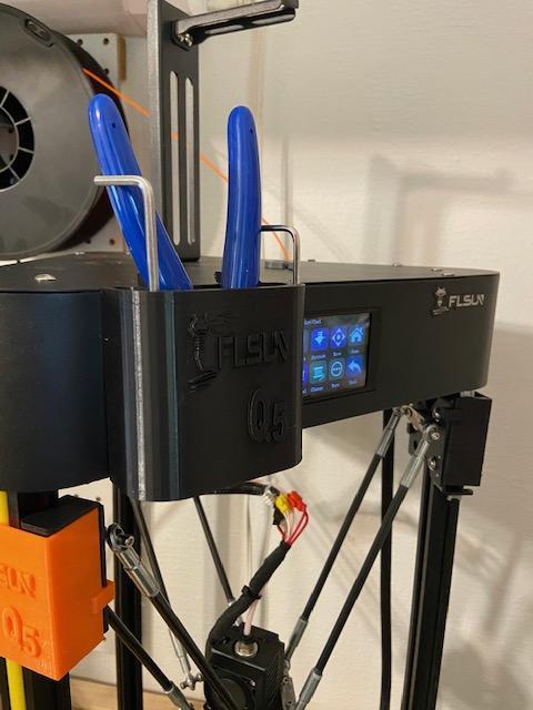 FLSUN Q5 Tool Holder remix of https://www.thingiverse.com/thing:4417192