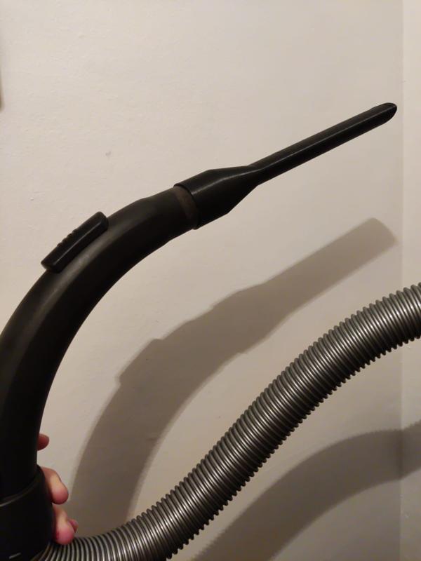 Vacuum cleaner tip