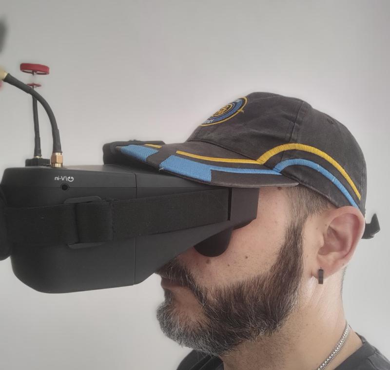 Eachine EV800D Crazy Hat support