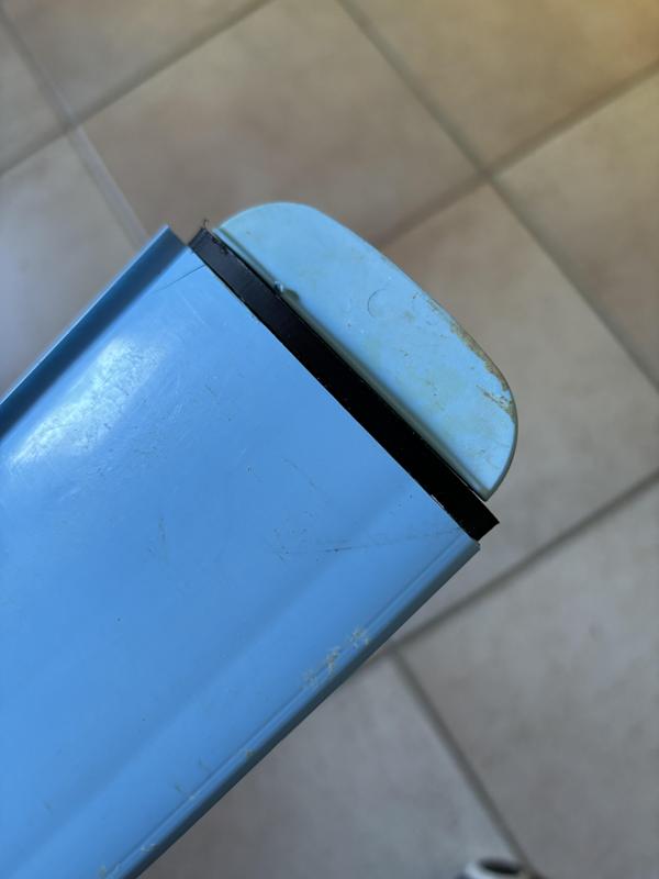 Bouchon Gauche et Droit pour lames de 83mm pour volet roulant piscine