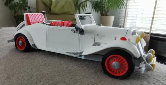 Citroen Atraction Cabriolet 2.0 Scale 1:25 year 1954 Designer Ed van der Heijden.