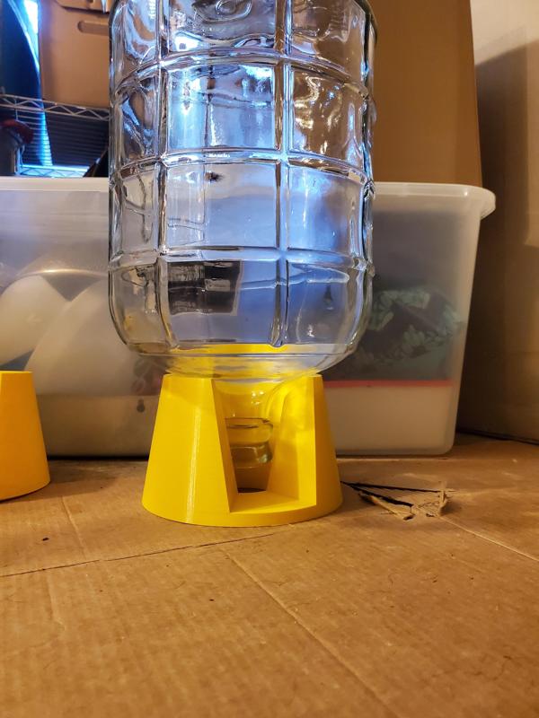 Carboy dryer, stackable
