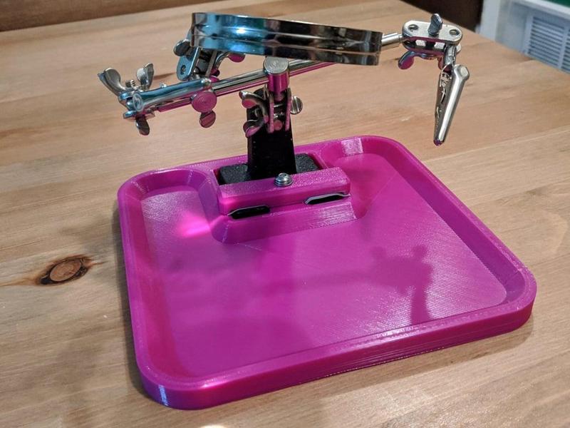 Third Hand Tray with lock top