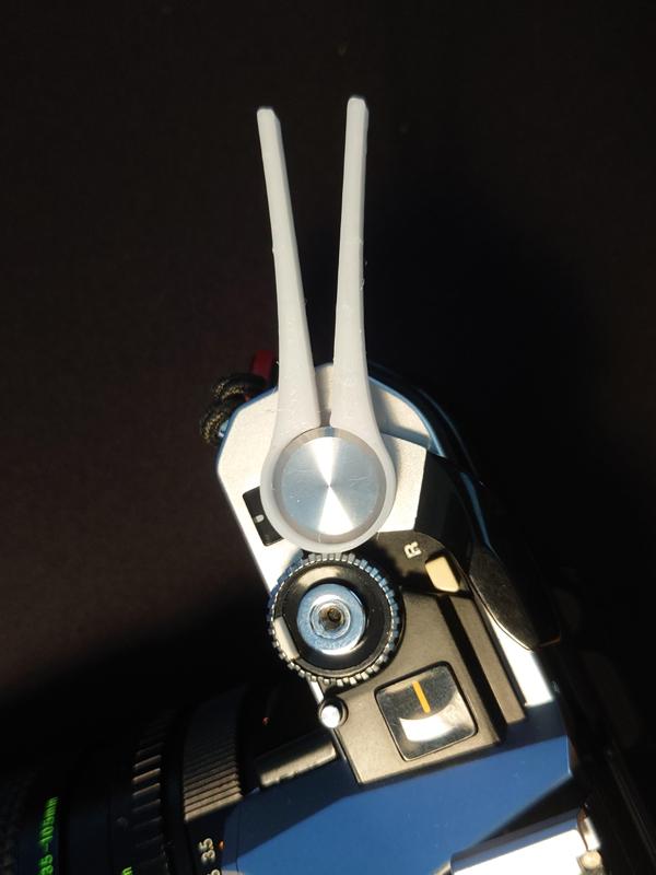 Flexiclamp camera wrench