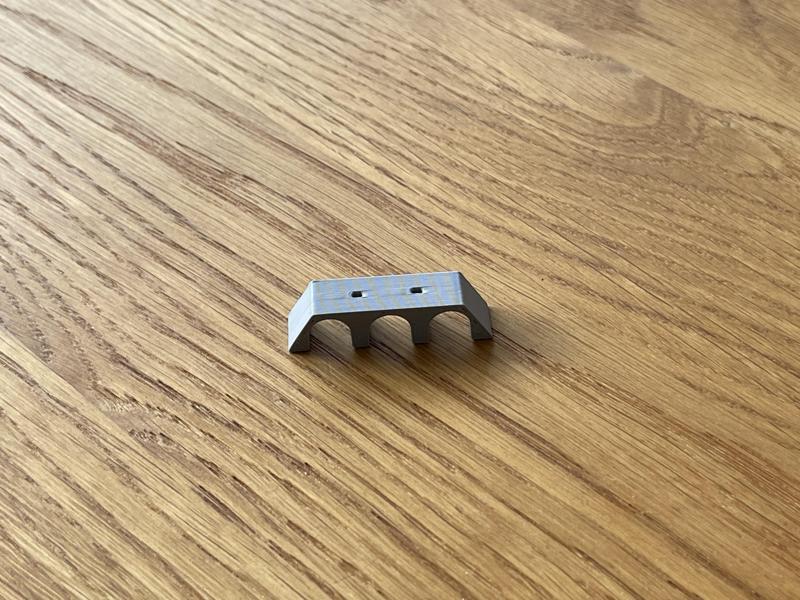 Kabelschelle Nagelklemme 3-fach