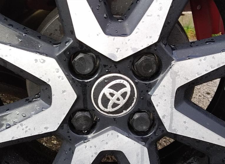 Aygo wheel screw cap