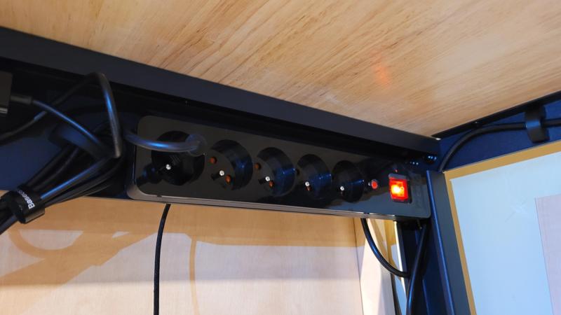 Acar X5 power strip magnetic mount