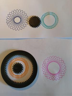 Spirograph ruler