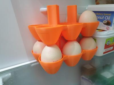 Egg tray stackable