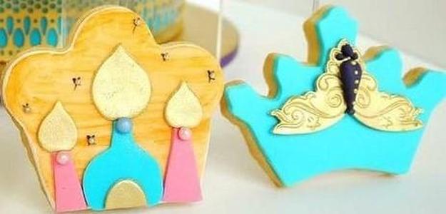 Crowns / Coronas cookie cutter