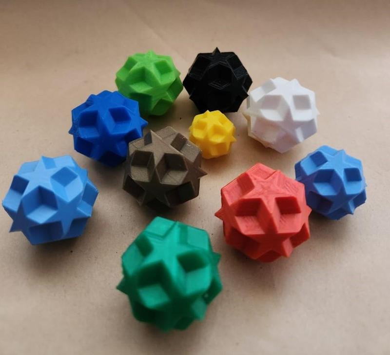 Llavero  - Estrella de 12 caras / Keychain - 12 -sided star