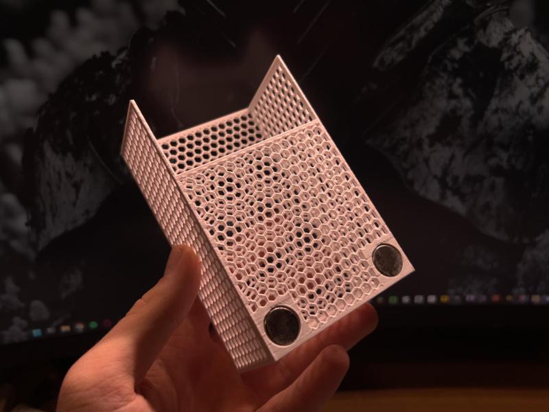 Universal Lightweight Magnetic Poop Bin - [30g]