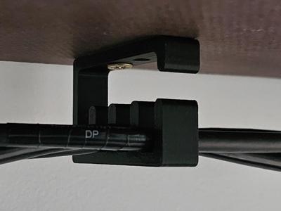 Cable Management - Clean Cable Organizer