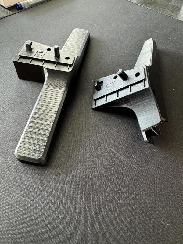 TV Legs LG 55LJ5500-UA Leg B