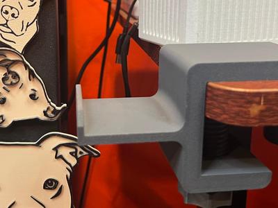 Screw on Table Headphone Holder