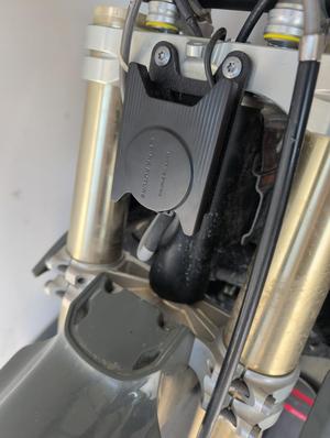 Stark Varg front plate phone holder ( handlebar phone delete )