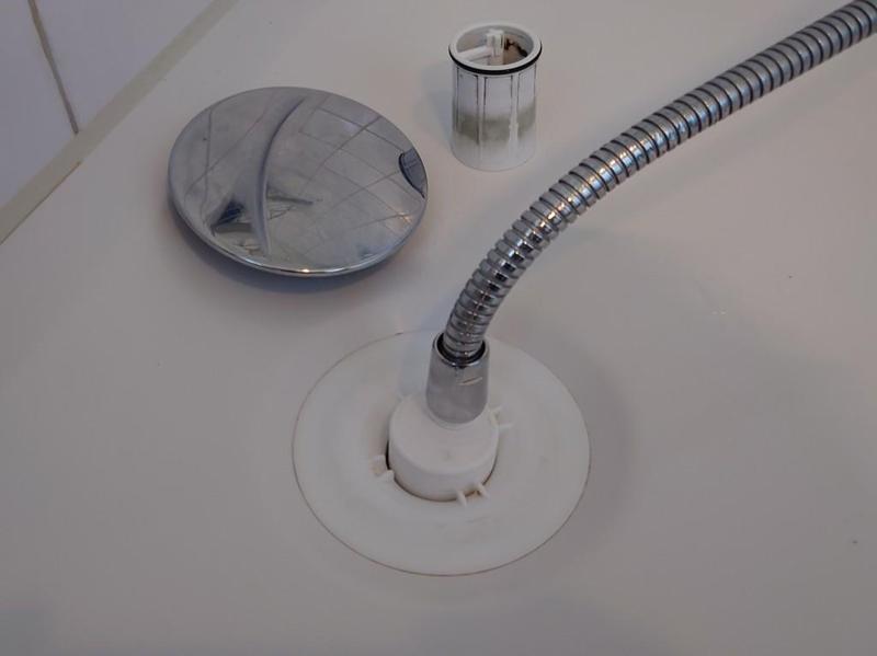 Shower Drain Cleaning Nozzle