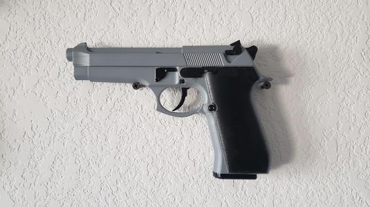 Beretta M9