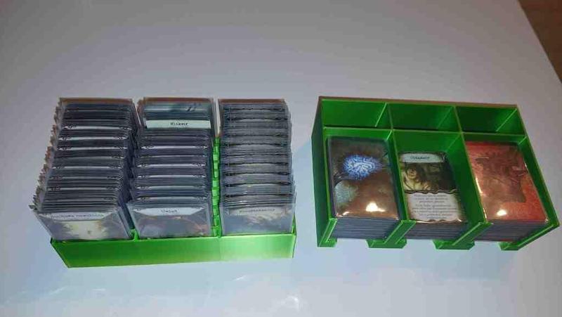 Mansions of madness card stand