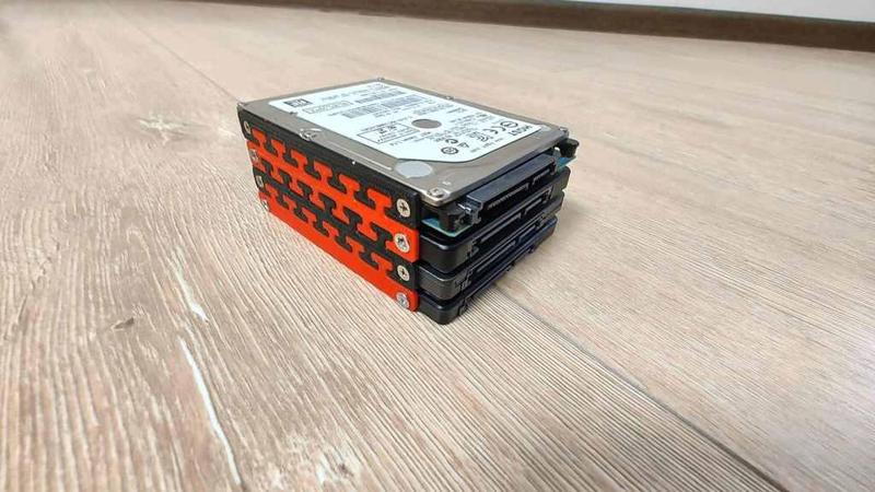 SATA 2.5" SSD/HDD Puzzle mount