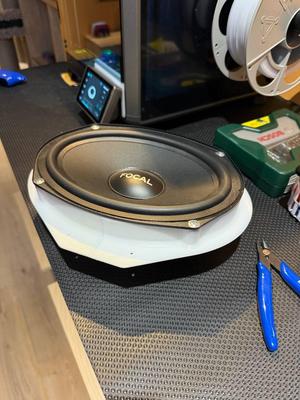 Ford Explorer 5 Front door speaker holder