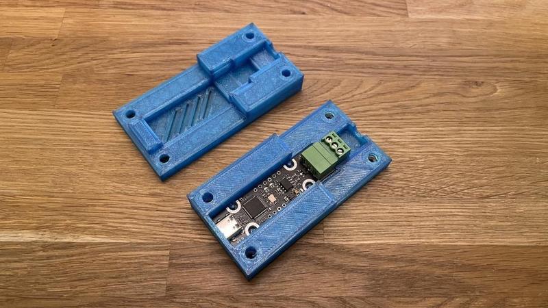 UCAN USB to CAN adapter case