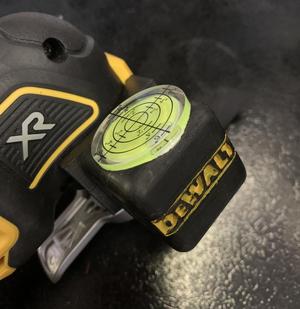 Level for DeWalt oscillating tool