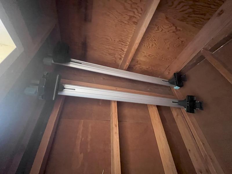 Thule Wingbar Evo Wall Mount