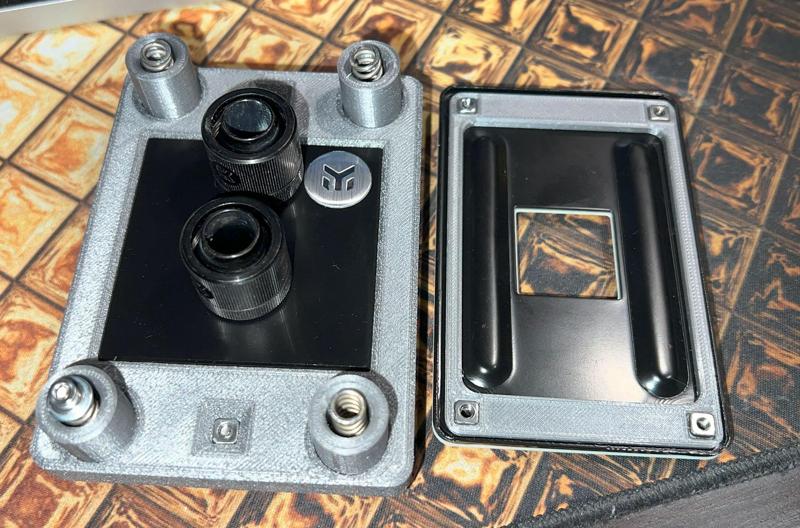 EKWB supremacy block for AMD AM4 AM5 adapter mount