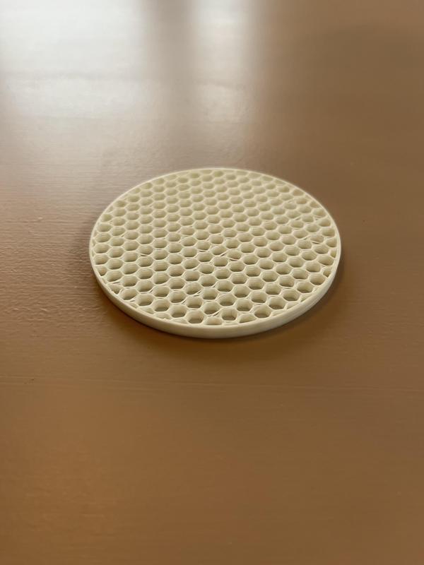 Simpel customizable coaster with coaster holder