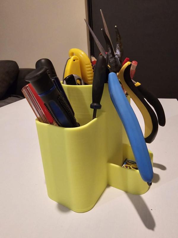 Tools holder