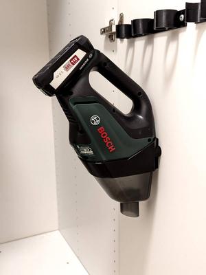 Bosch UniversalVac 18 Wall Mount