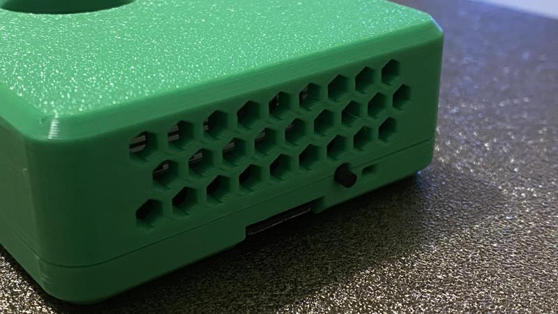 Raspberry Pi 5 Case Remix with power button