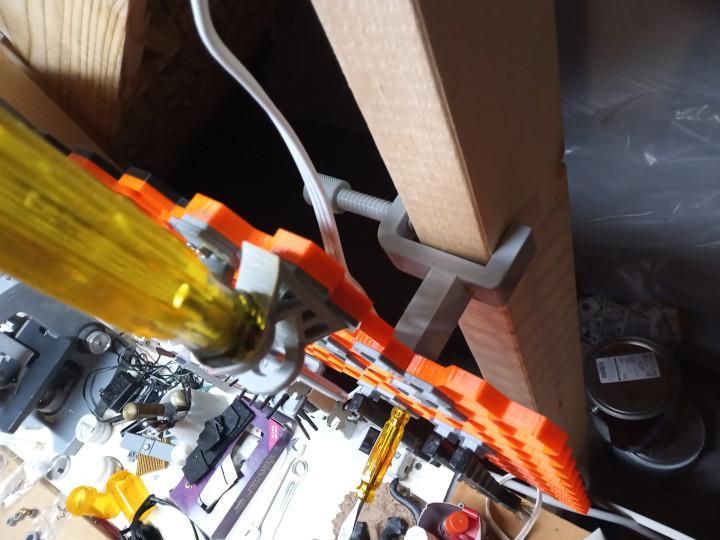 HSW clamp with longer connector