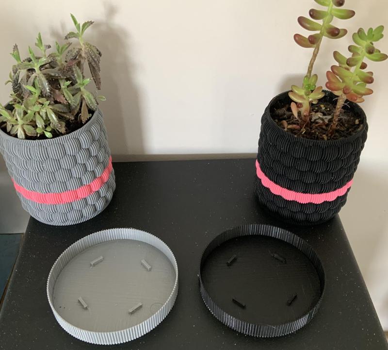 vase plate for water drops