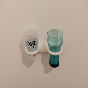 Dual cup and phone holder