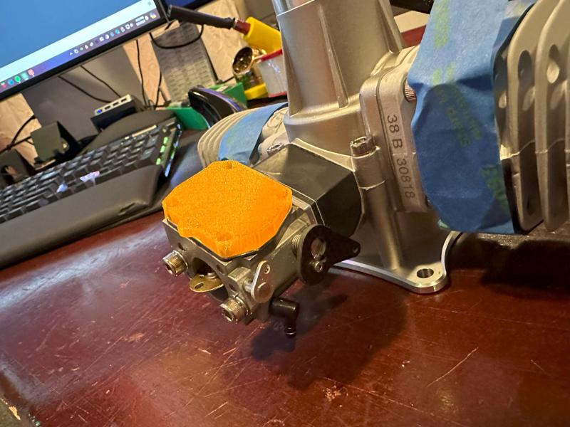 GP76 gas engine (with Walbro HDA-246 carburator) Carb Cover