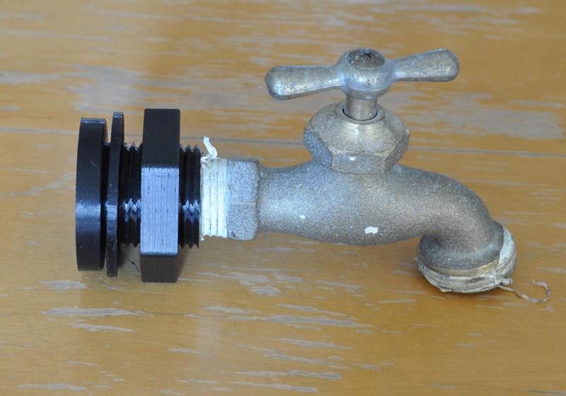 Bulkhead Fitting for Rain Barrel