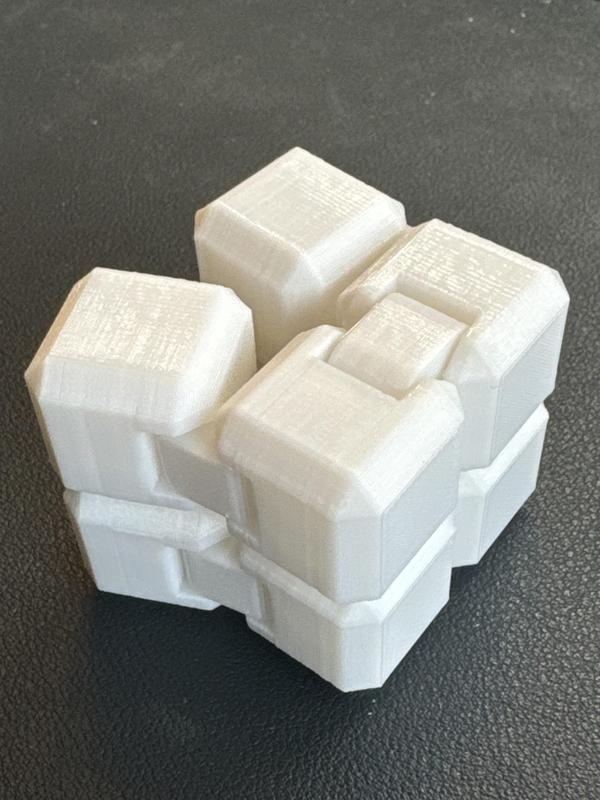 Magic infinity cube with chamfer