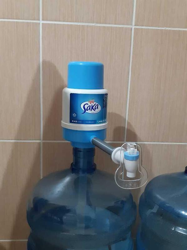 Water dispenser tap