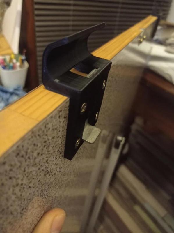 Adria Table rail hook