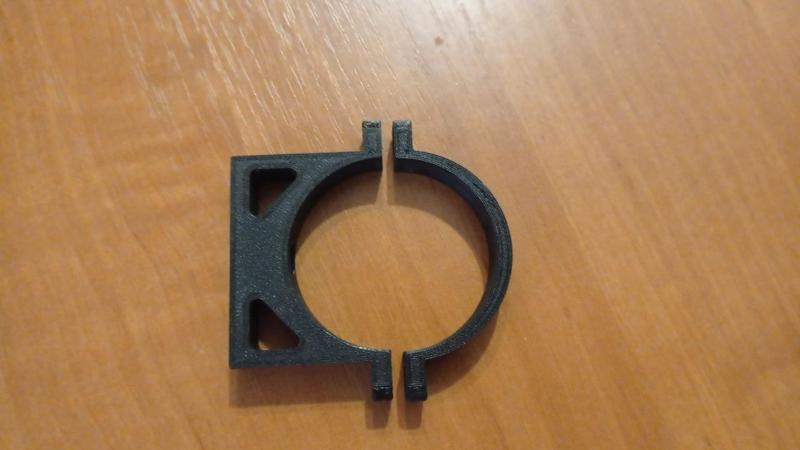 Water cooling reservoir holder for a PC