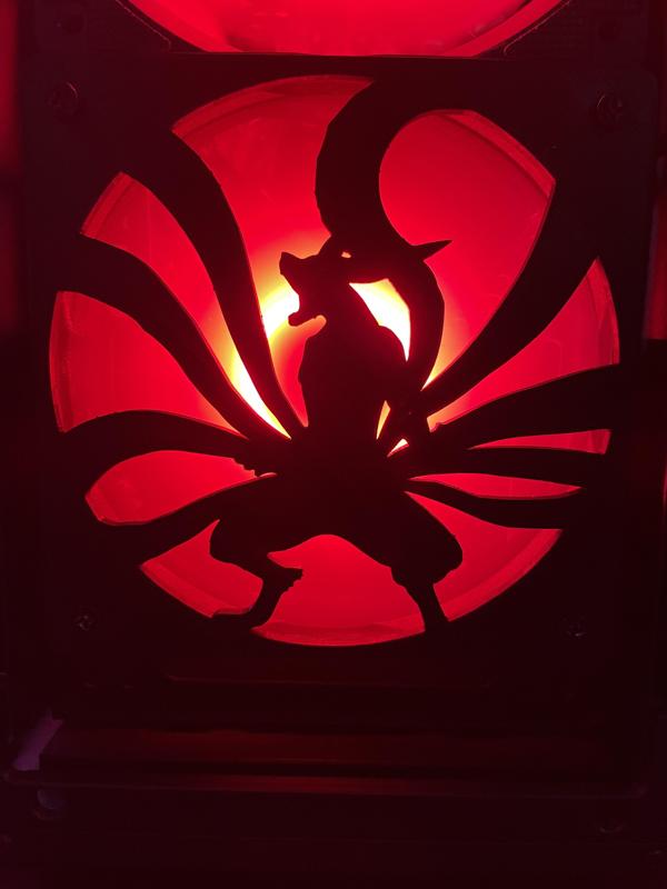 Nine tails  fox (Kurama) outline pc fan case