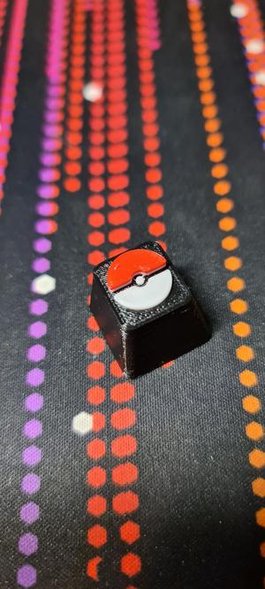 Pokemon Pokeball Keycap