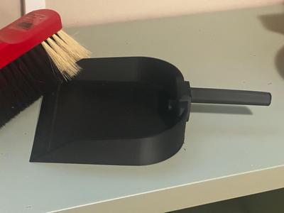 Dustpan