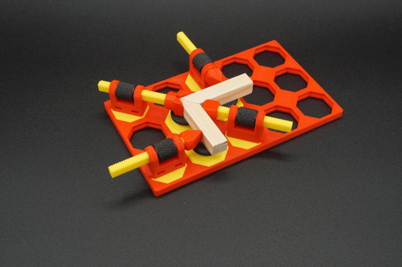Modular Desktop Fixture