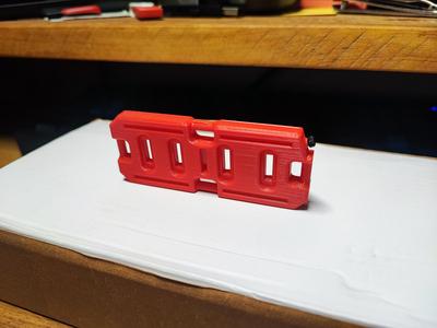 1:10 scale expedition canister 20L