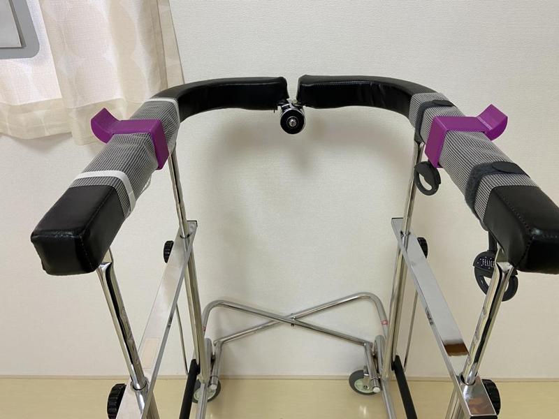 Armrest holder for walker
