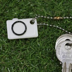 Mini camera keychain (Stl file for 3D Printing). Print in place.