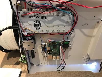 Ultimaker 2 Raspberry Pi, relay and voltage regulator mount
